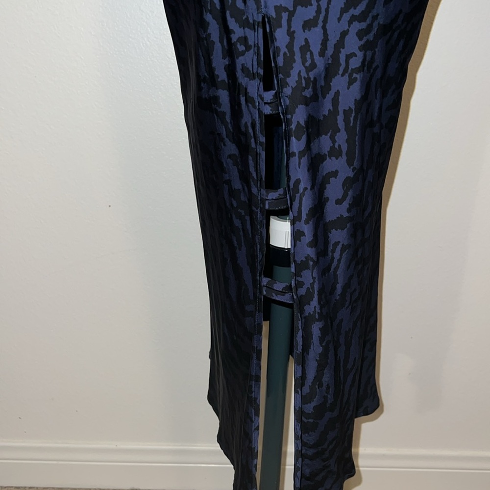 Good American Side Slit Skirt - Picture 5 of 10